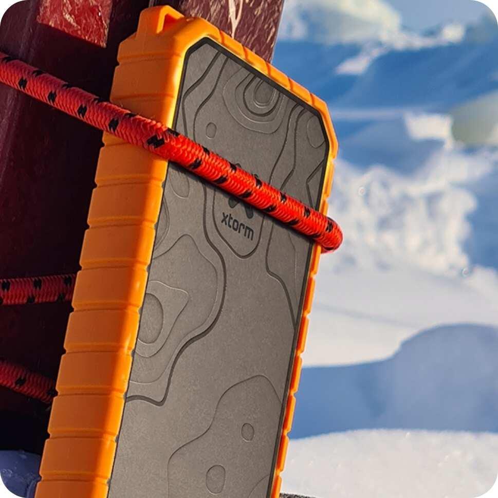 Xtorm Rugged Powerbank - 20000mAh - Wasserdicht - 35W - USB C und USB A - Orange 2/7