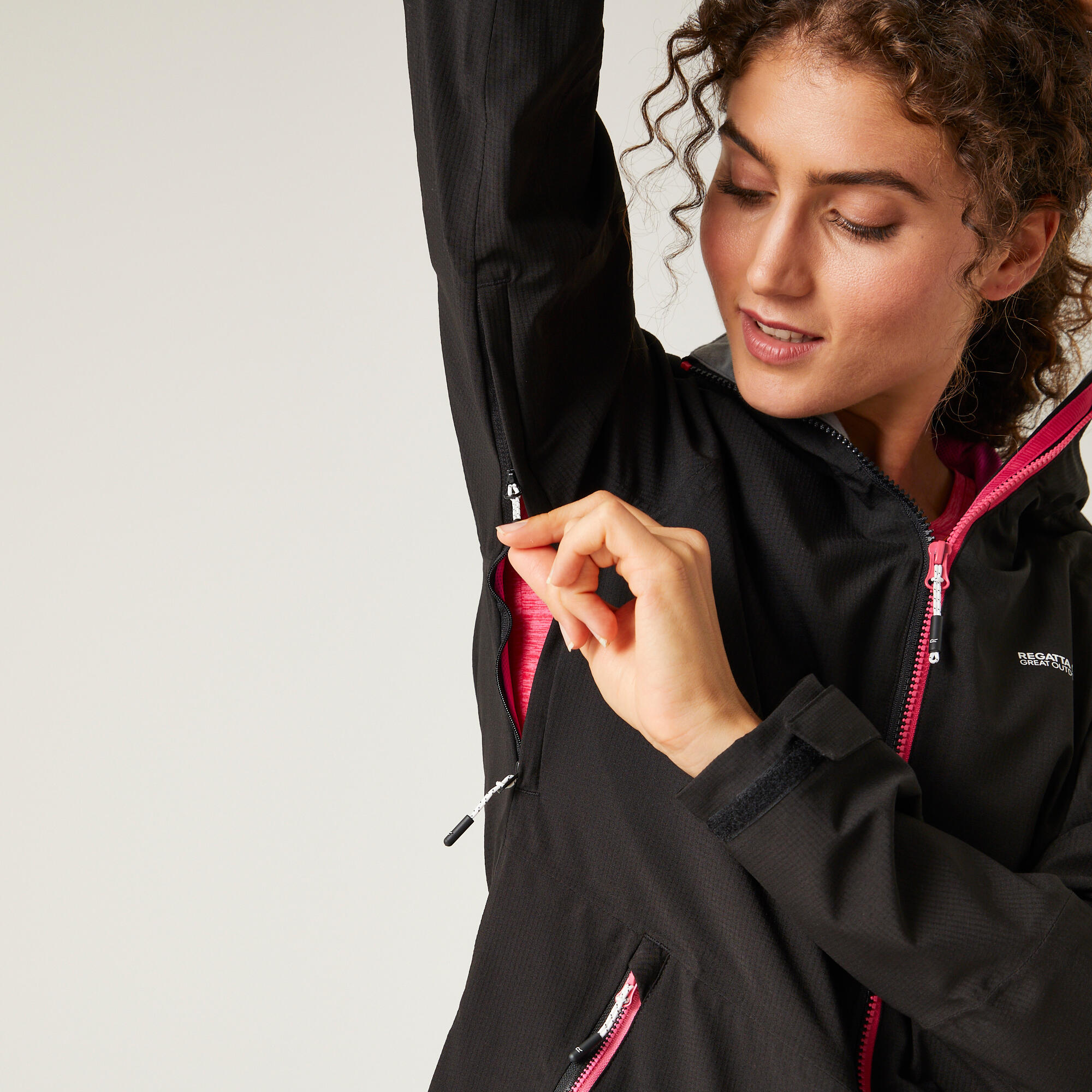 Women's Raddick II Waterproof Jacket 4/5