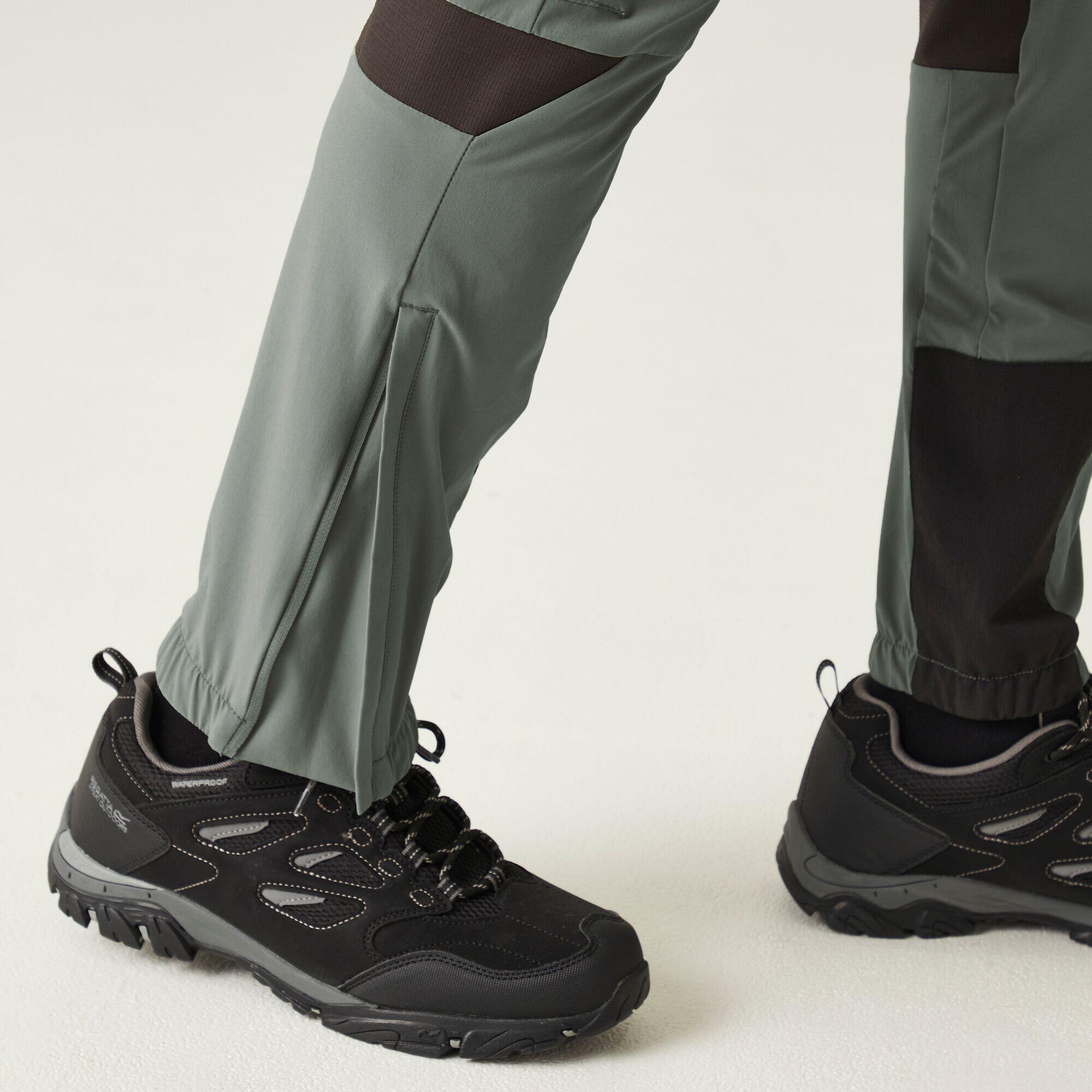 Pantalón senderismo hombre Regatta Mountain III 5/7