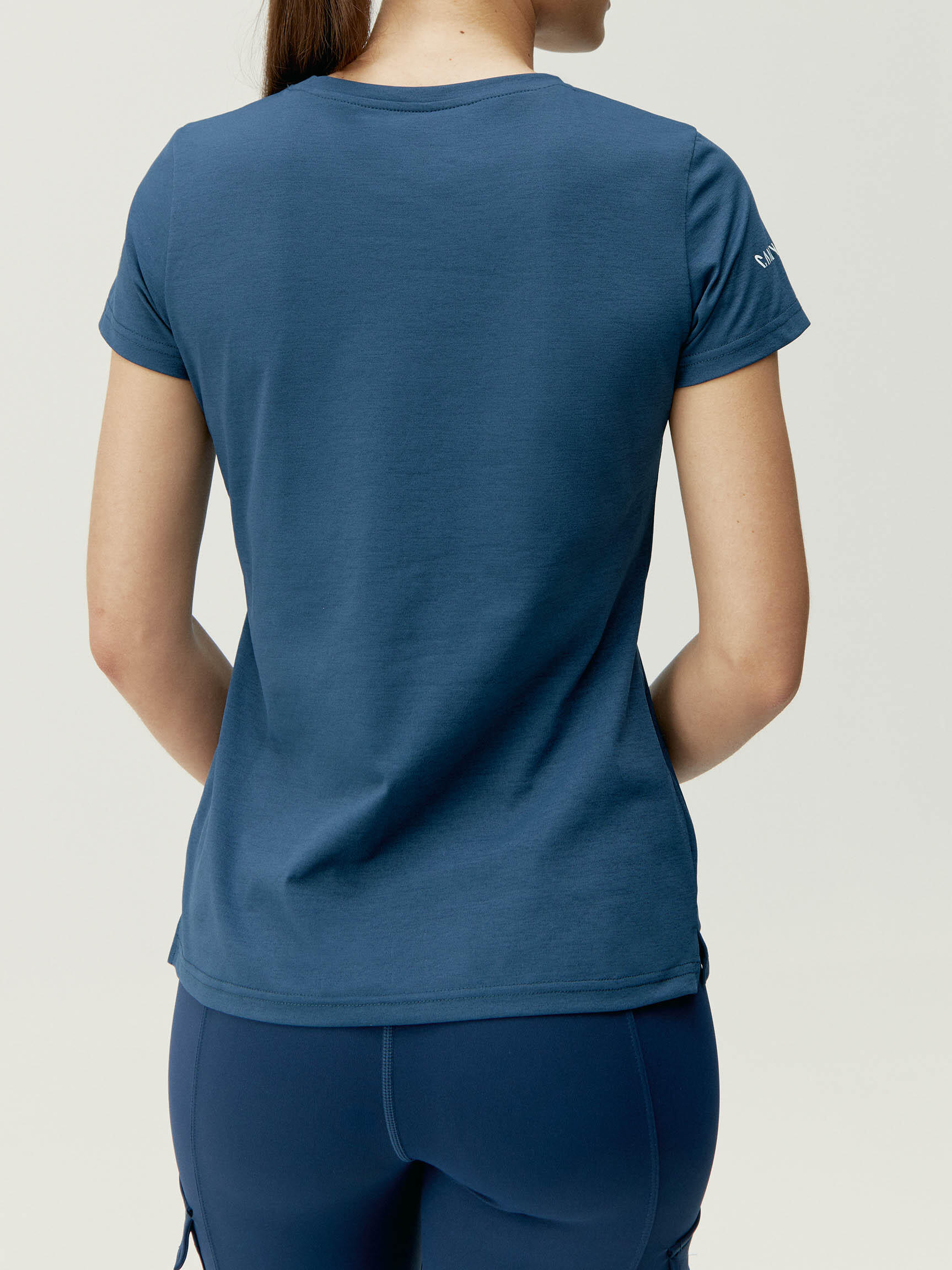 Camiseta deportiva de mujer Movistar Performance Born Living Yoga 2/6