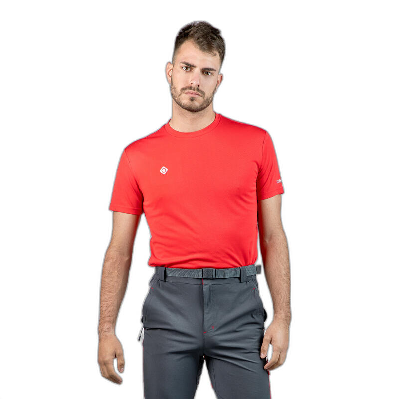 Camiseta Deportiva Hombre CREUS Izas: Diseñada para un Rendimiento Óptimo