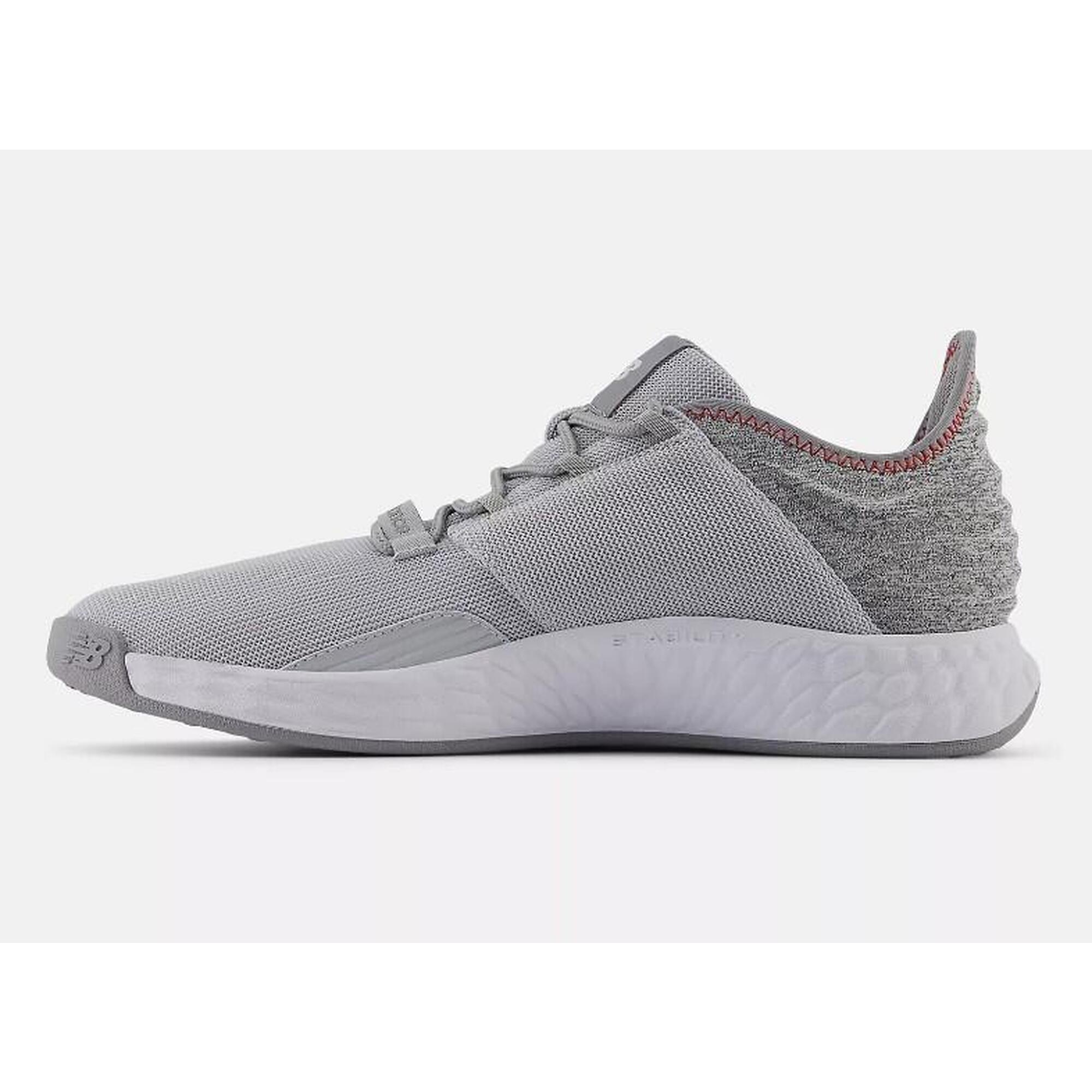 Chaussure de golf New Balance Fresh Foam Roav 2024 pour hommes, gris
