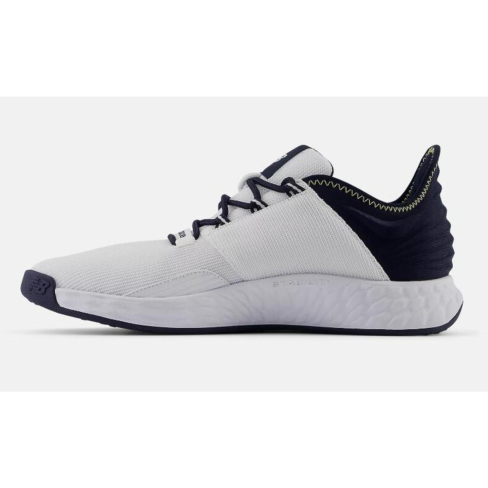 New Balance Fresh Foam Roav 2024 Calçado de Golfe Homem, Branco/Marinho