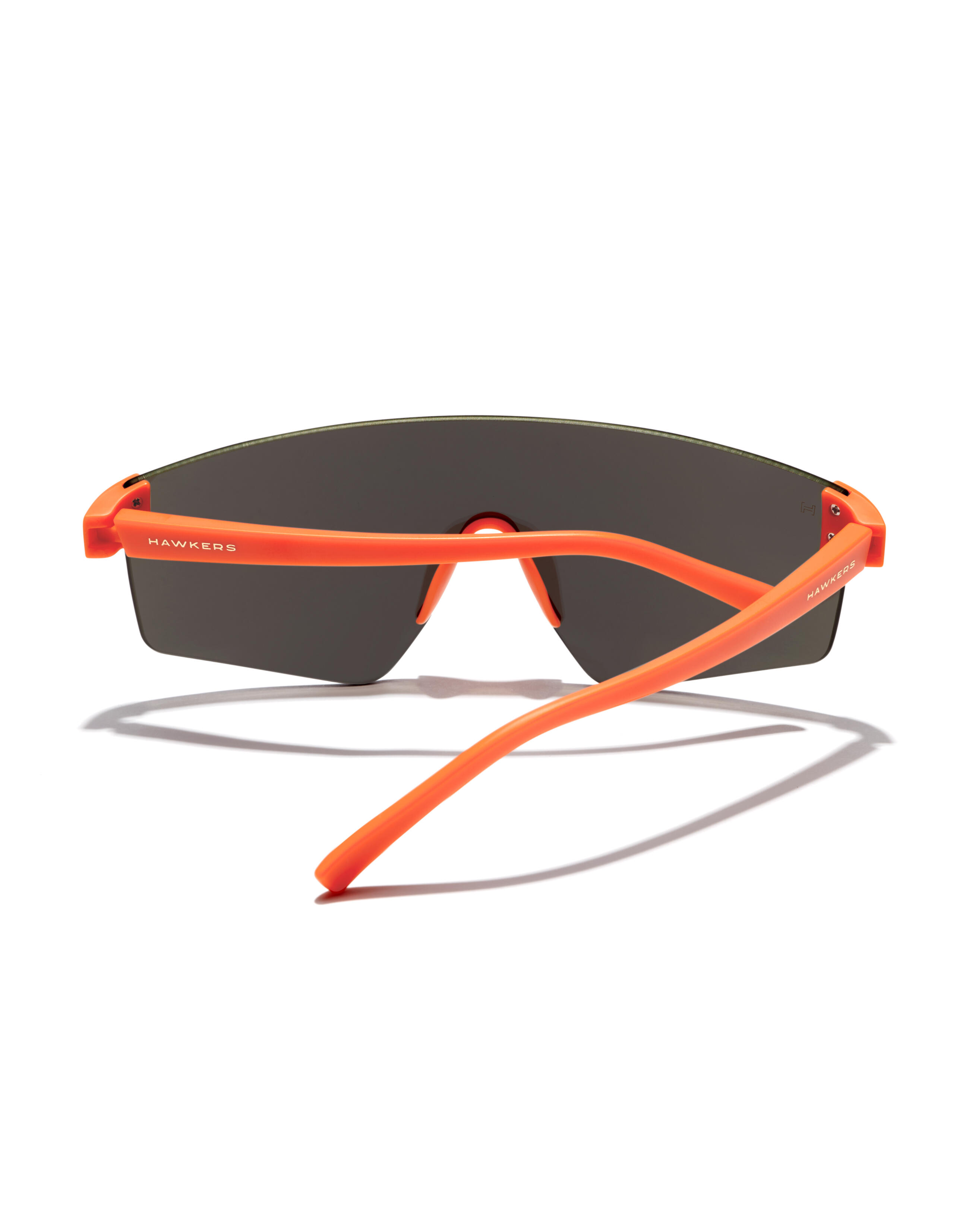 Hawkers Swag Occhiali Da Sole Unisex - Montatura Nera Opaca, Lente Verde Specchio, Protezione UV400