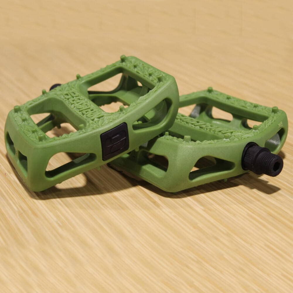 Eastern Bikes Facet BMX Pedals - Green Army 3/3