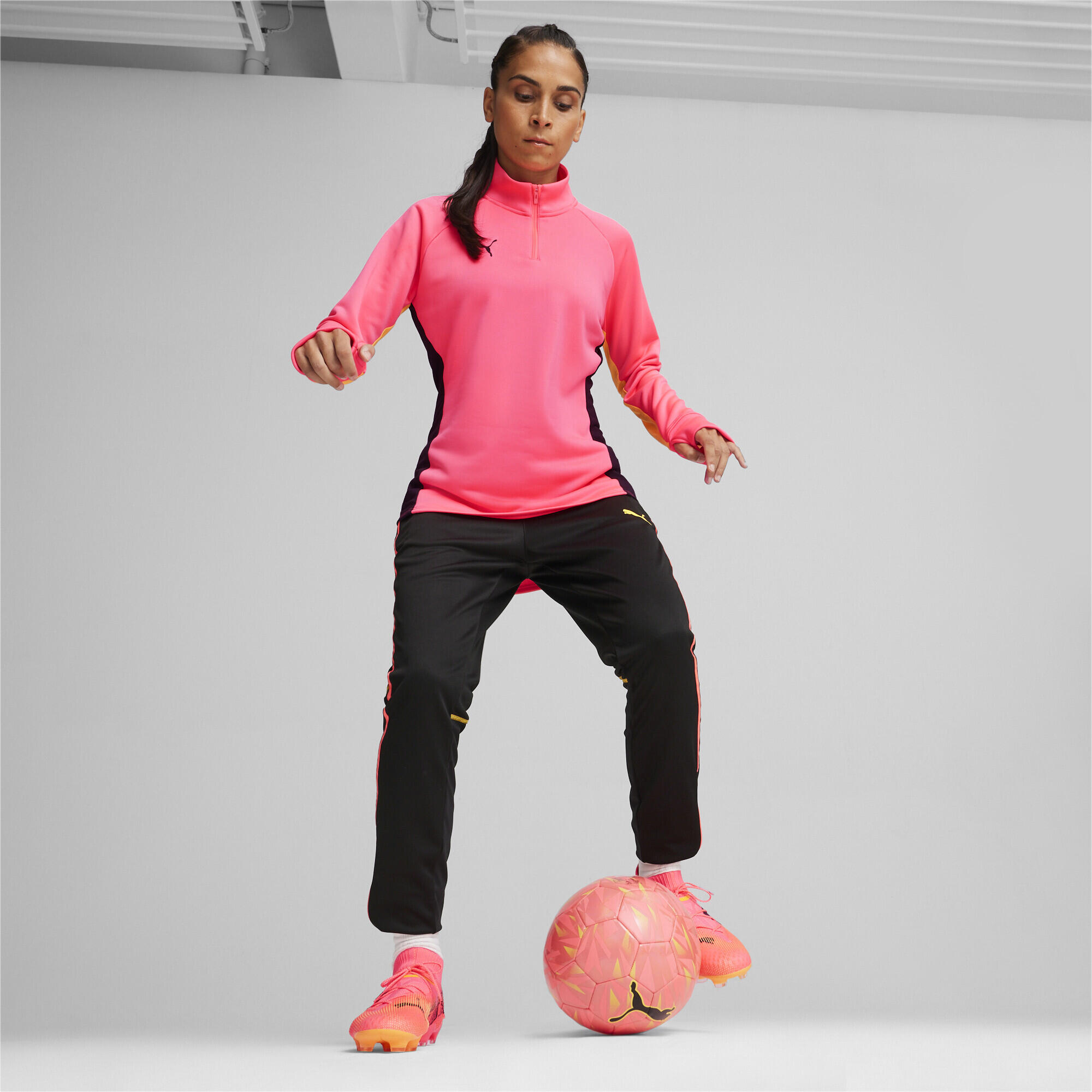 Scarpe da calcio FUTURE 7 ULTIMATE FG/AG da donna PUMA 4/7