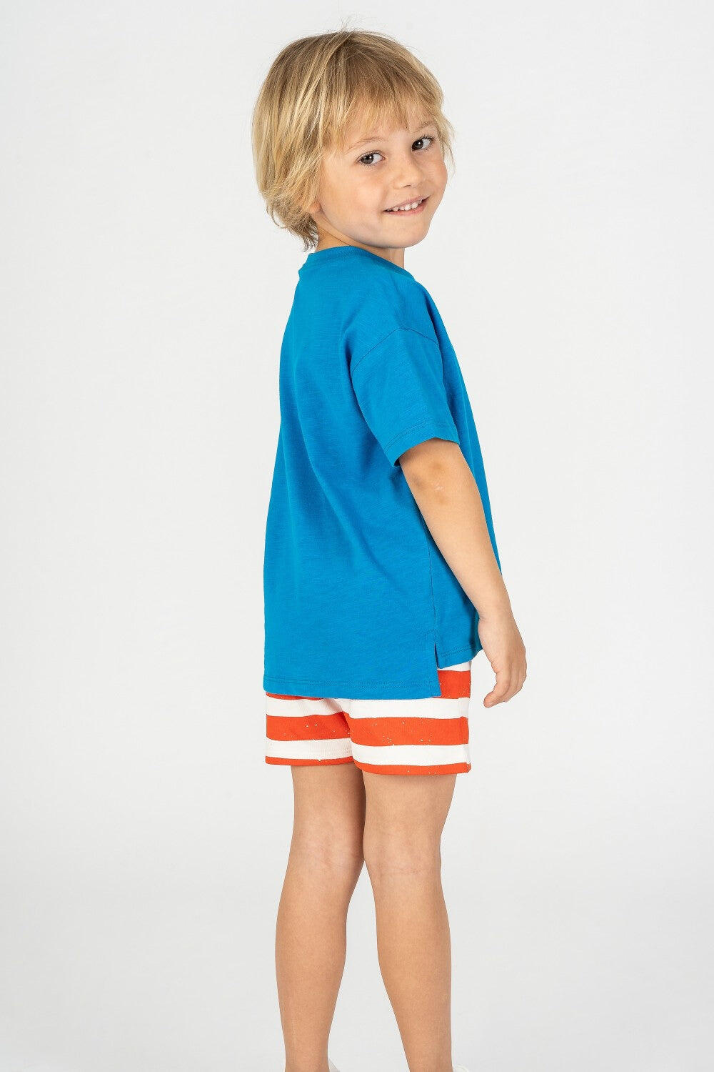 Camiseta azul para bebê menino com bolso 3/5