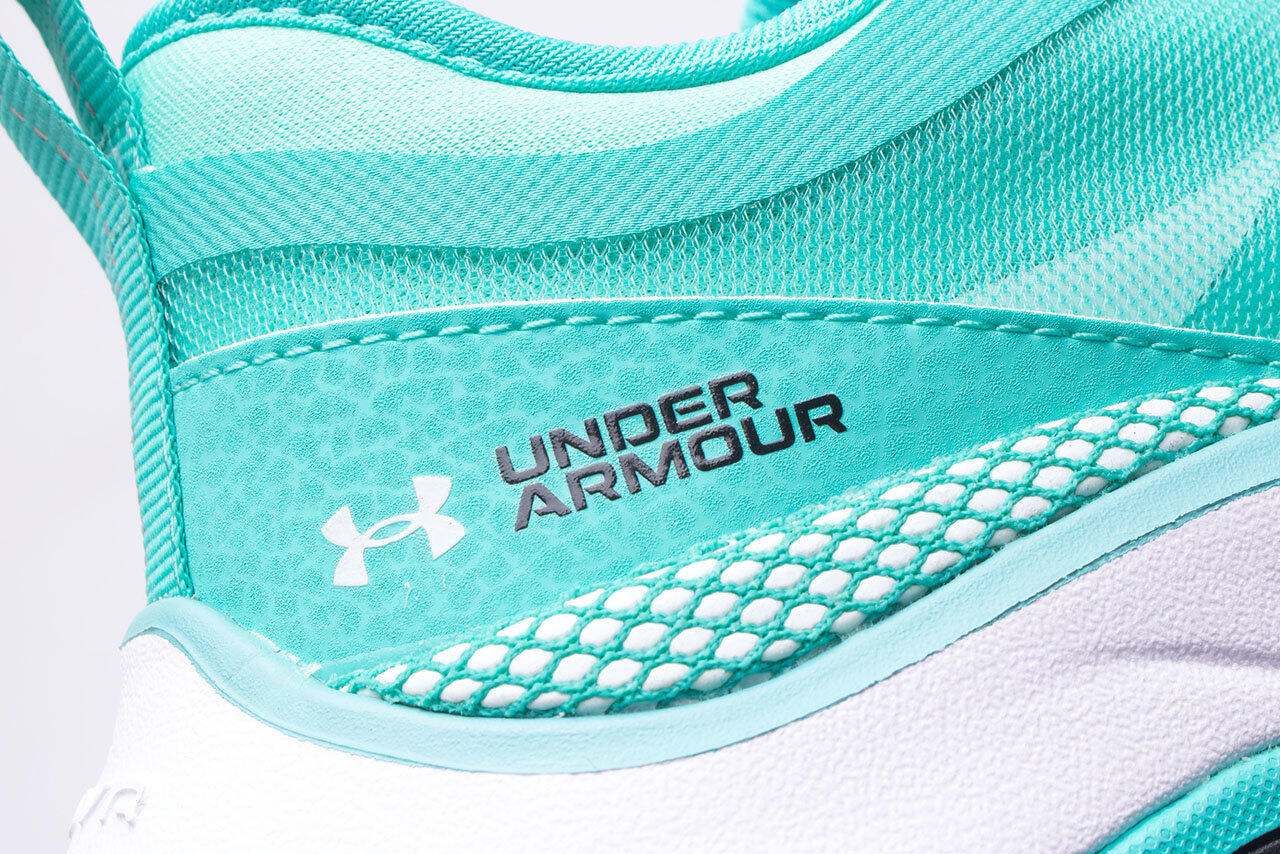 Buty do biegania damskie UNDER ARMOUR HOVR Omnia 5/7