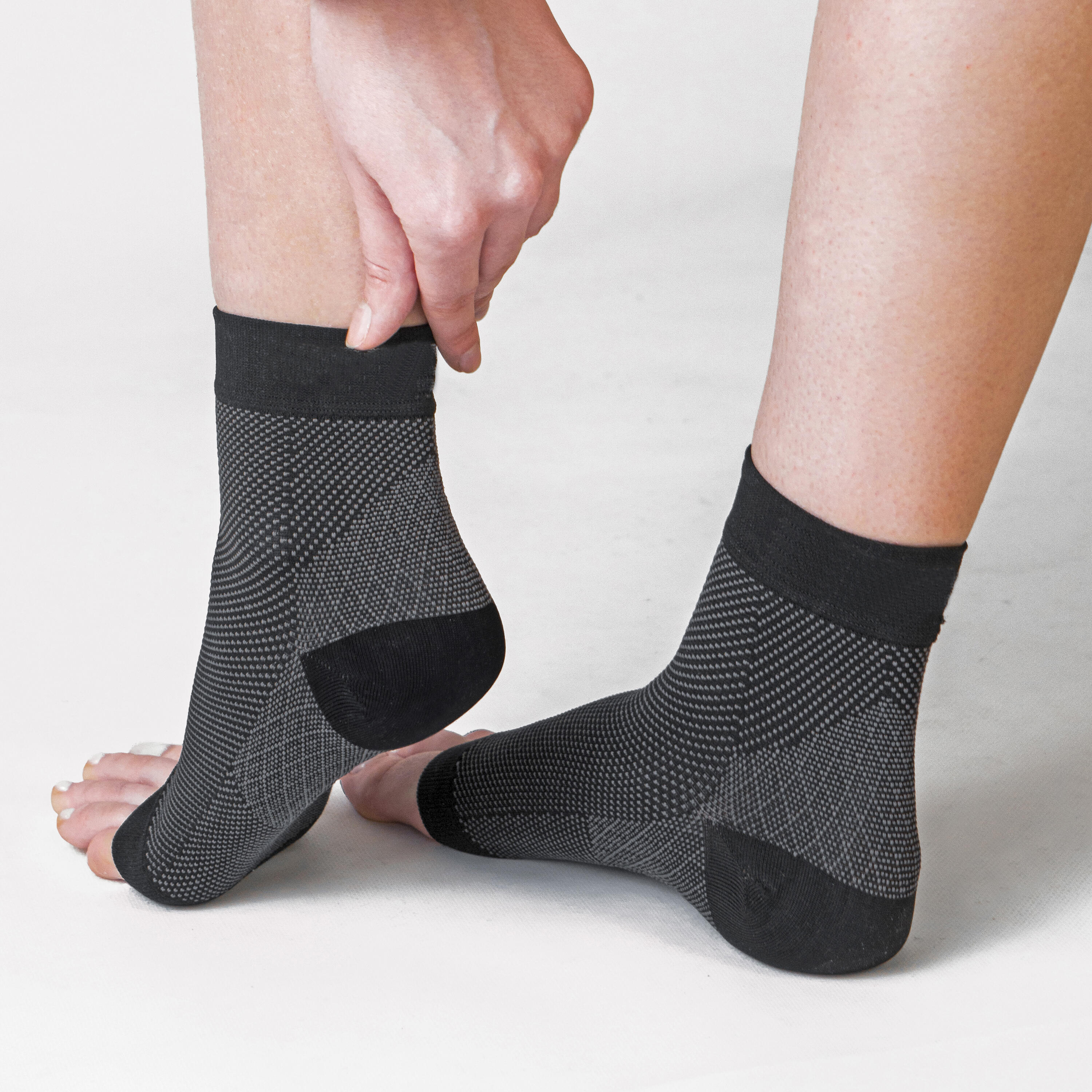 Ankle Foot Support Compression Brace, Plantar Fasciitis Socks (2 Pairs) 5/6