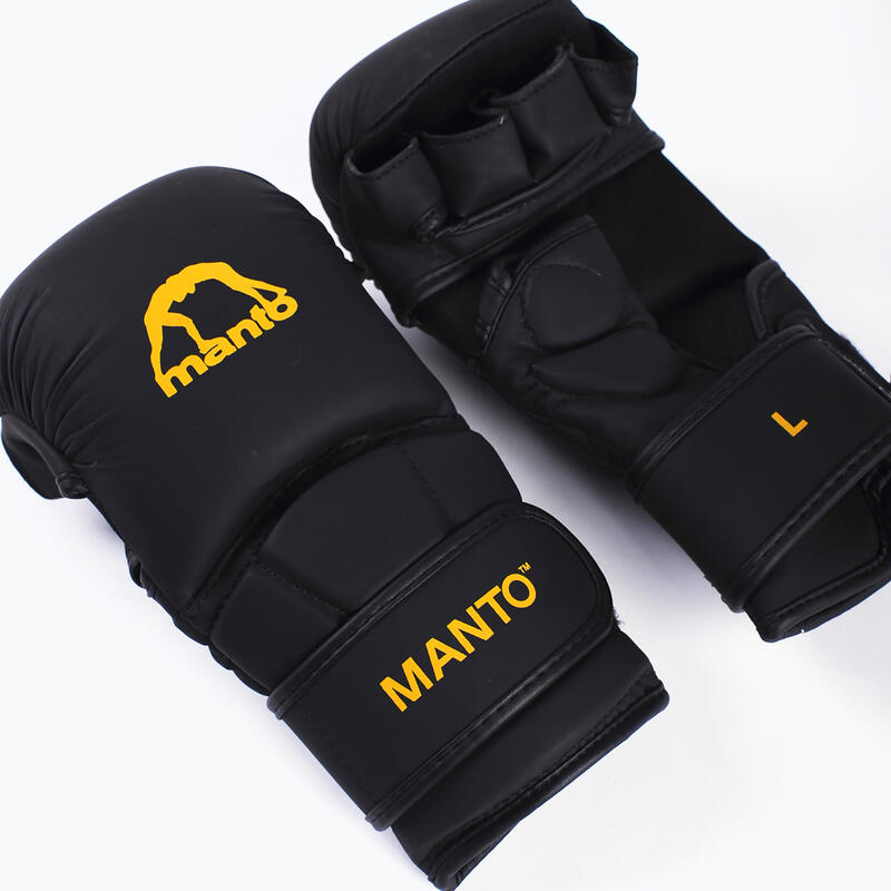 MANTO Essential MMA kesztyű