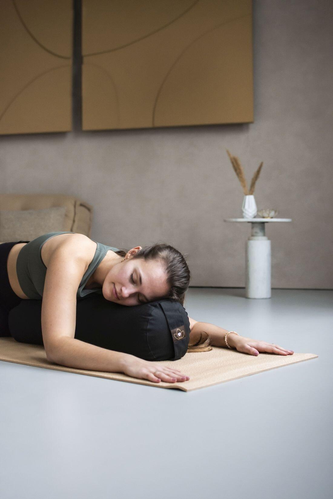 Lotus Bolster eco zwart rond 3/5