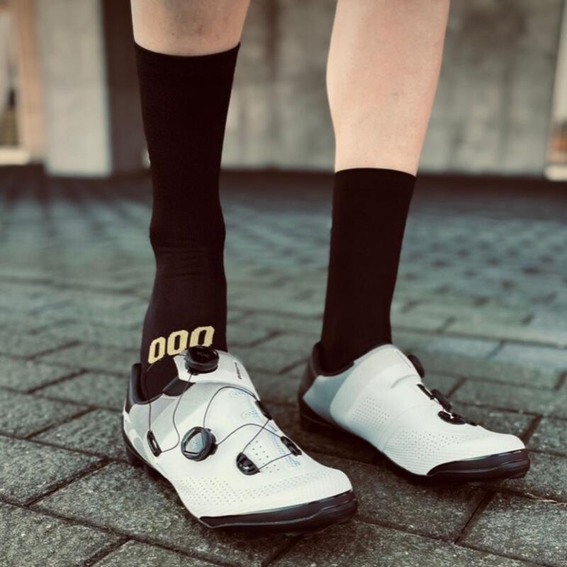 Chaussettes de cyclisme hautes respirantes brodées Classy Evo II Mooquer noir