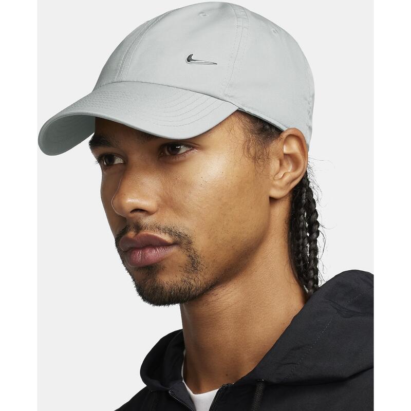 Casquette Nike Dri-FIT Club Unstructured Metal Swoosh Cap, Gris, Unisexe