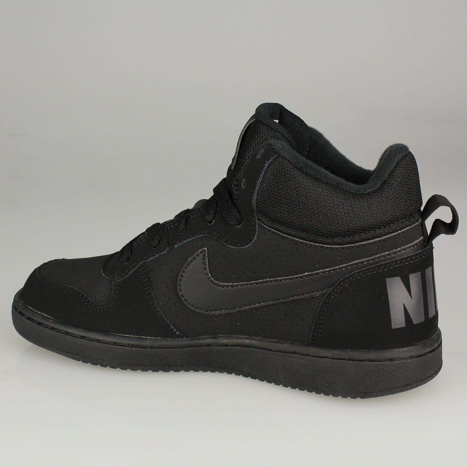 Kinder universal Schuhe Nike Court Borough Mid GS 3/5