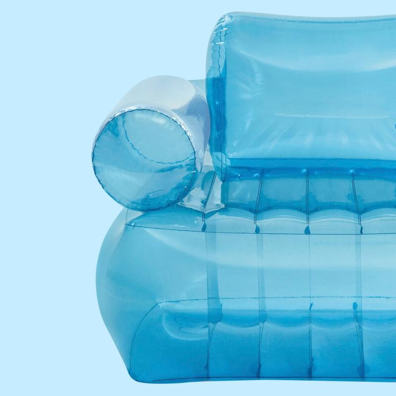 Sillón hinchable c/reposabrazos azul transparente individual 109x107x79 cm INTEX