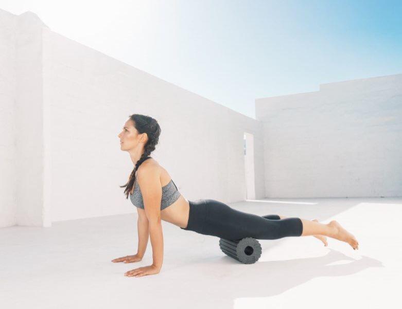 BLACKROLL® FLOW STANDARD Foam Roller black 5/5