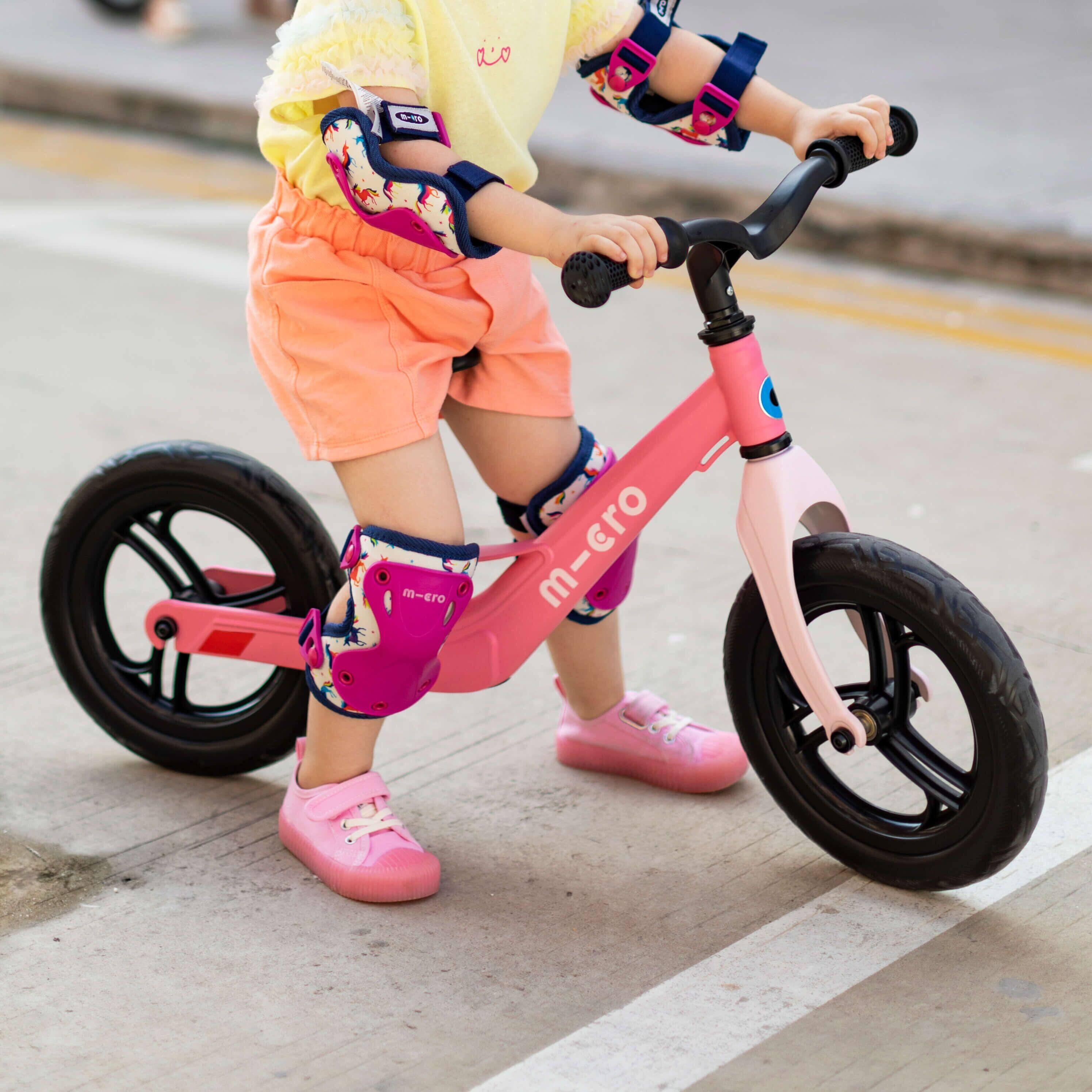 Micro Lightweight Balance Bike: Pink 6/7