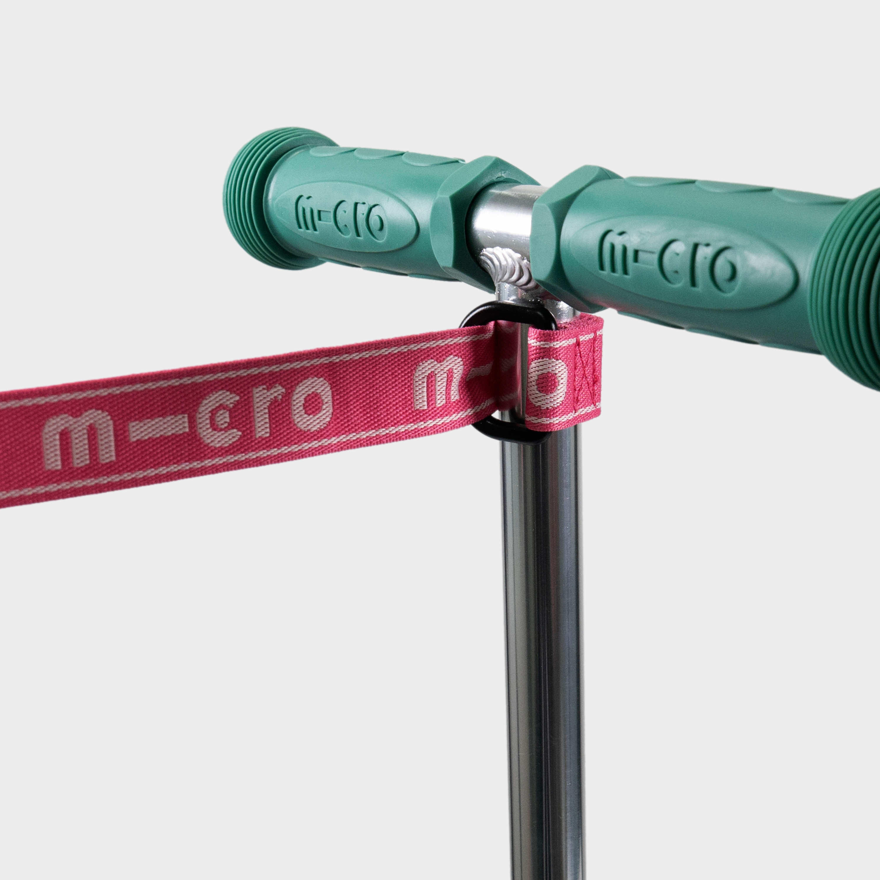 Micro ECO Pull & Carry Scooter Lead: Pink 3/6