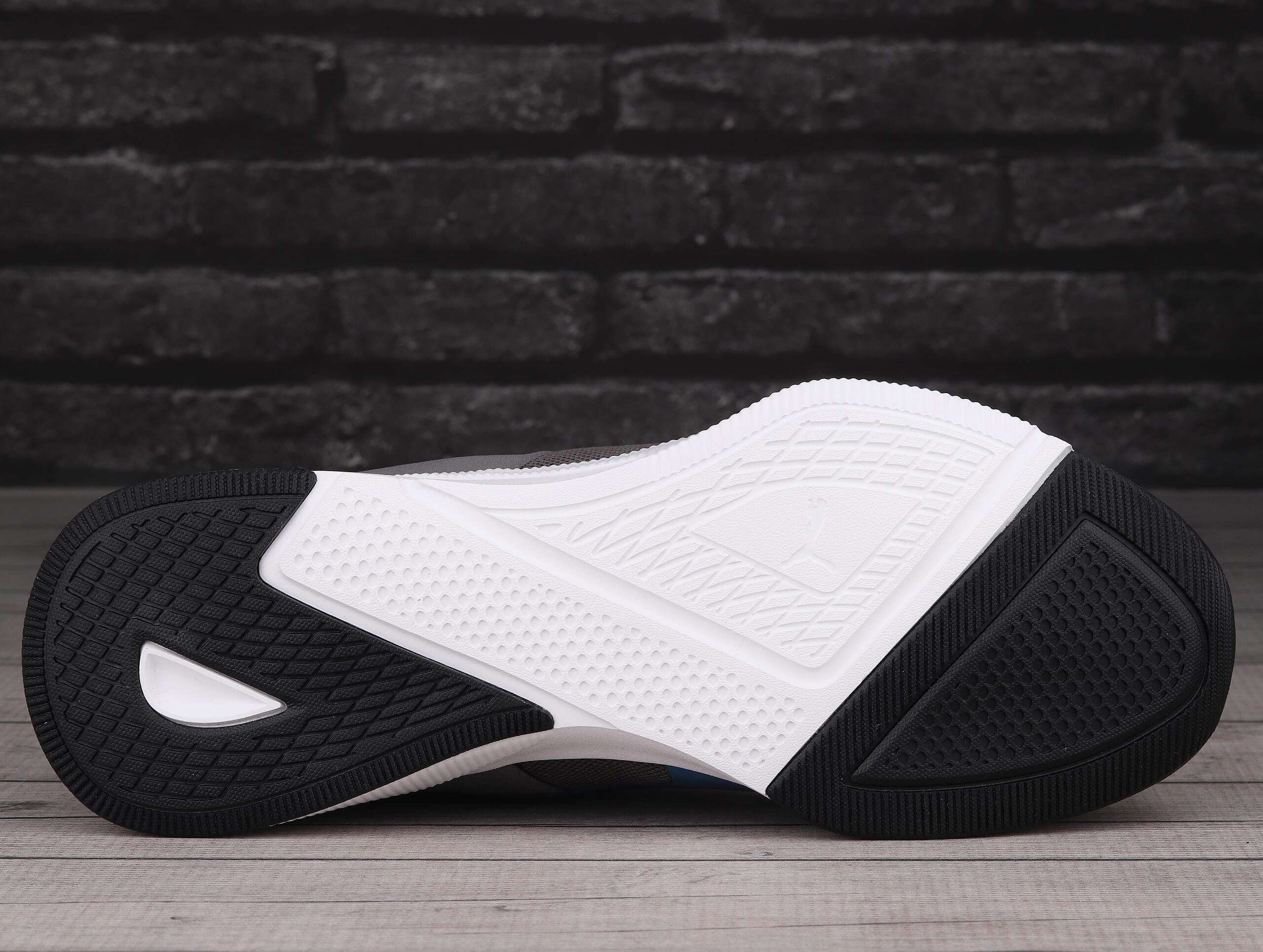 Buty męskie biegowe Puma FLYER RUNNER MESH 4/7