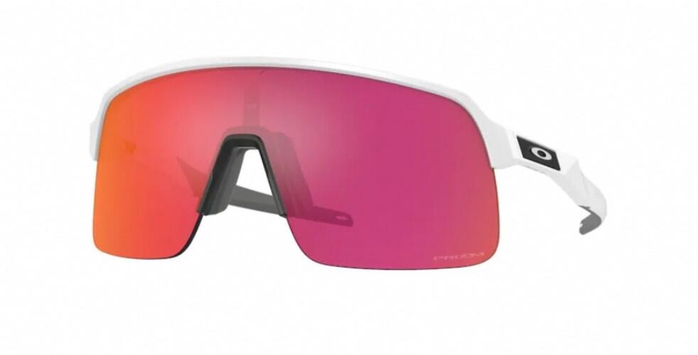 OAKLEY picture