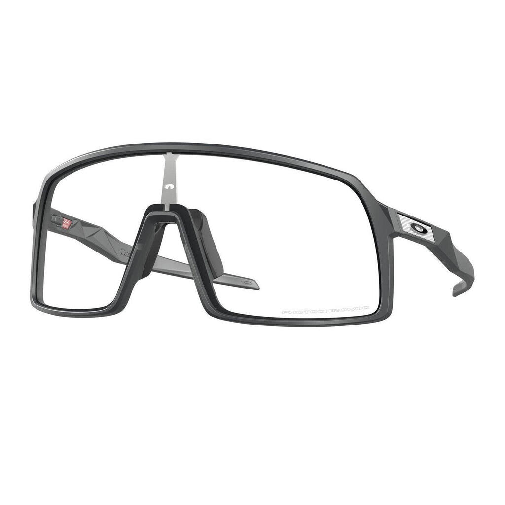 Sunglasses Oakley SUTRO OO 9406 man Size 37/13/140
