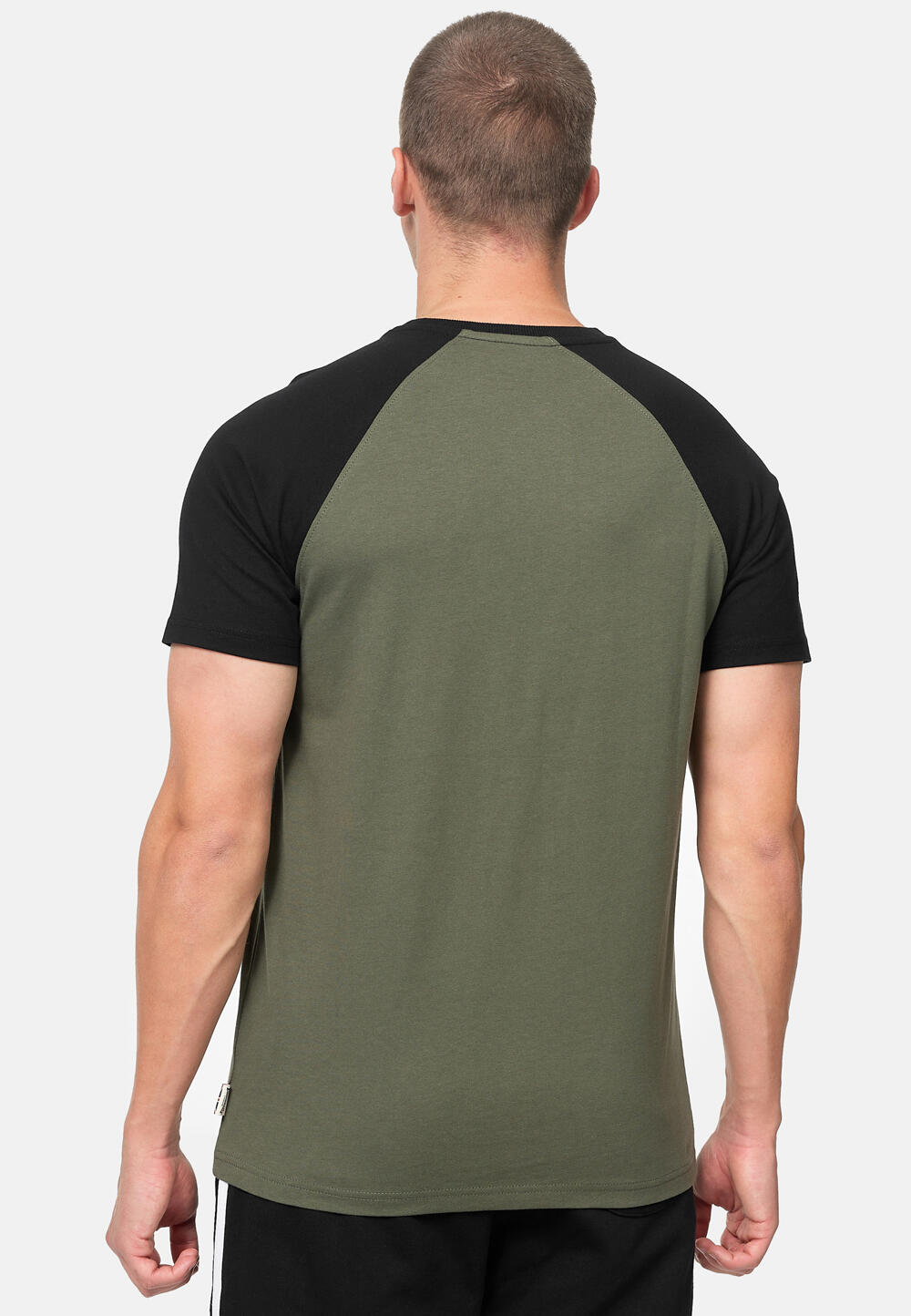 Classic cut T-shirt Lonsdale Magilligan 3/4