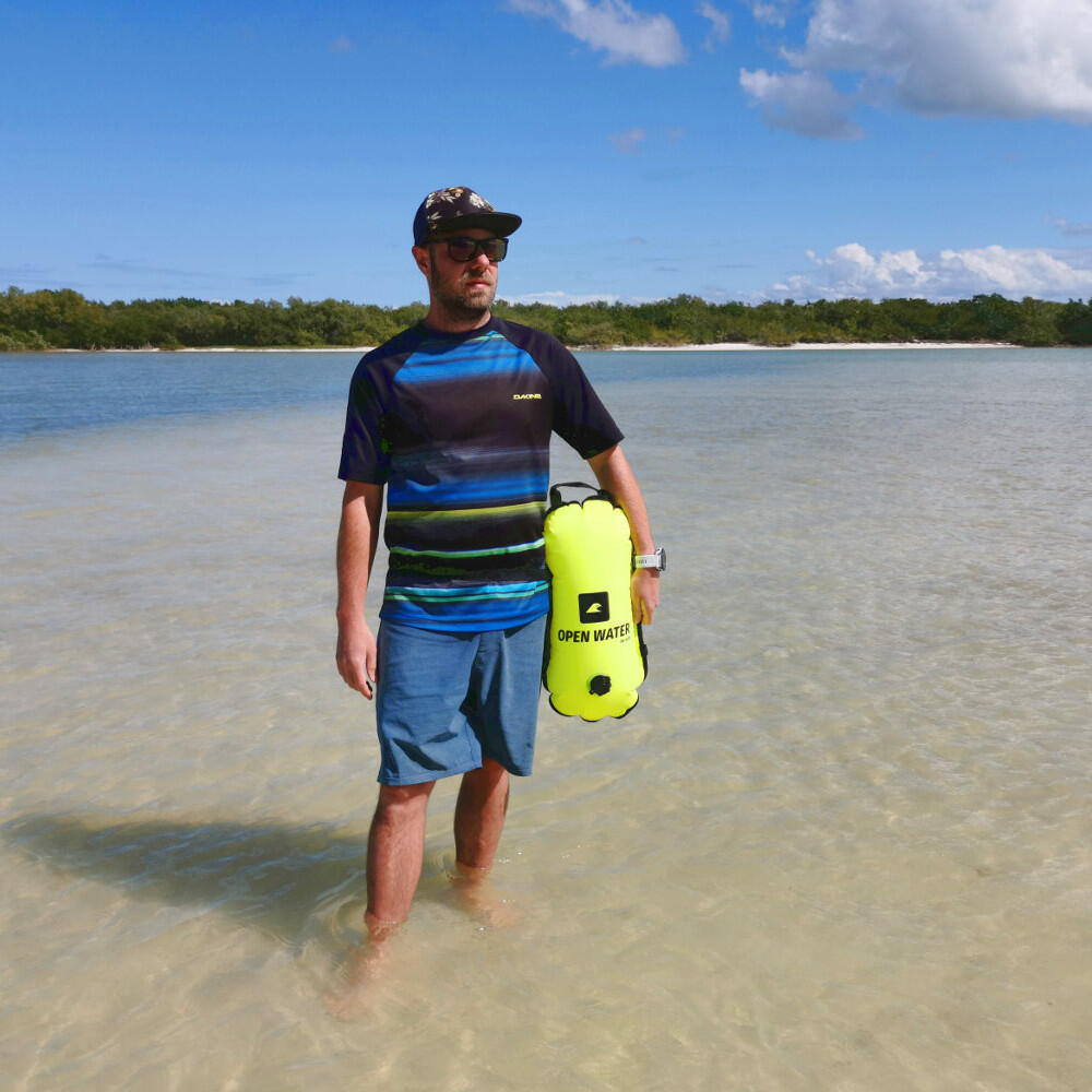 Nafukovací plavecká bójka OpenWater s držadly 2/5