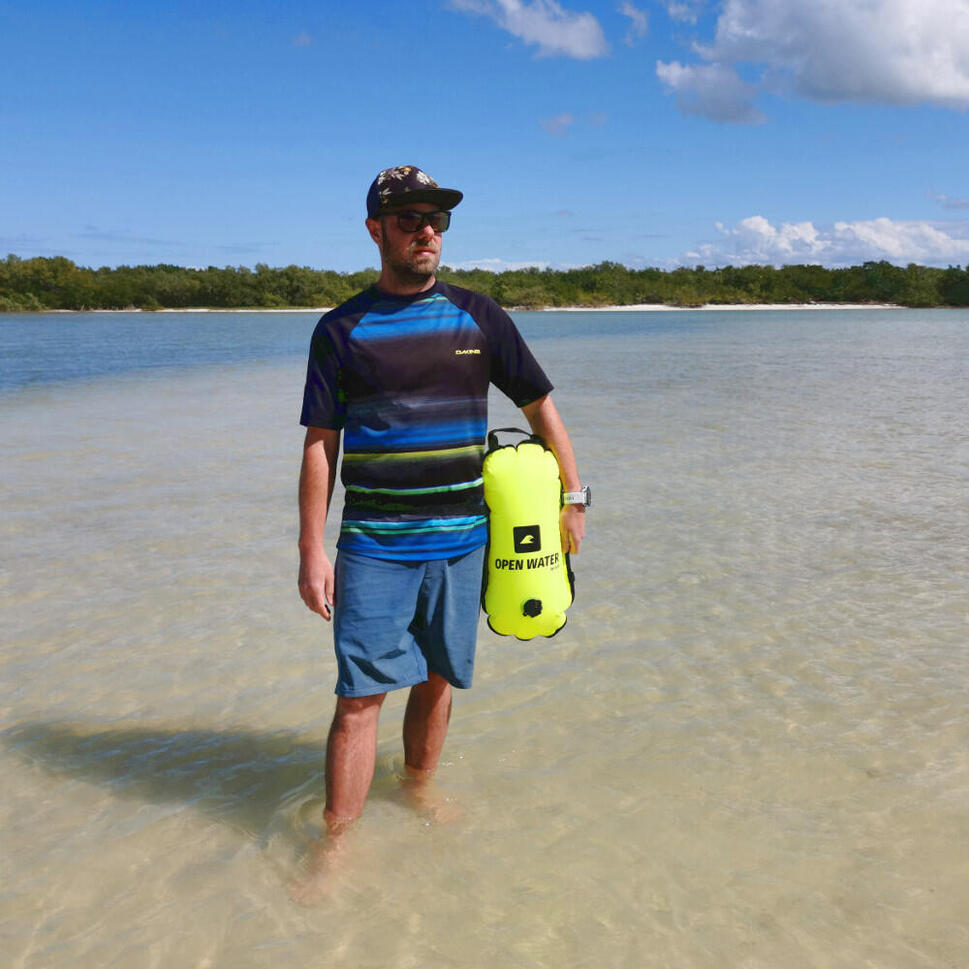 Dmuchana bojka do pływania OpenWater z uchwytami