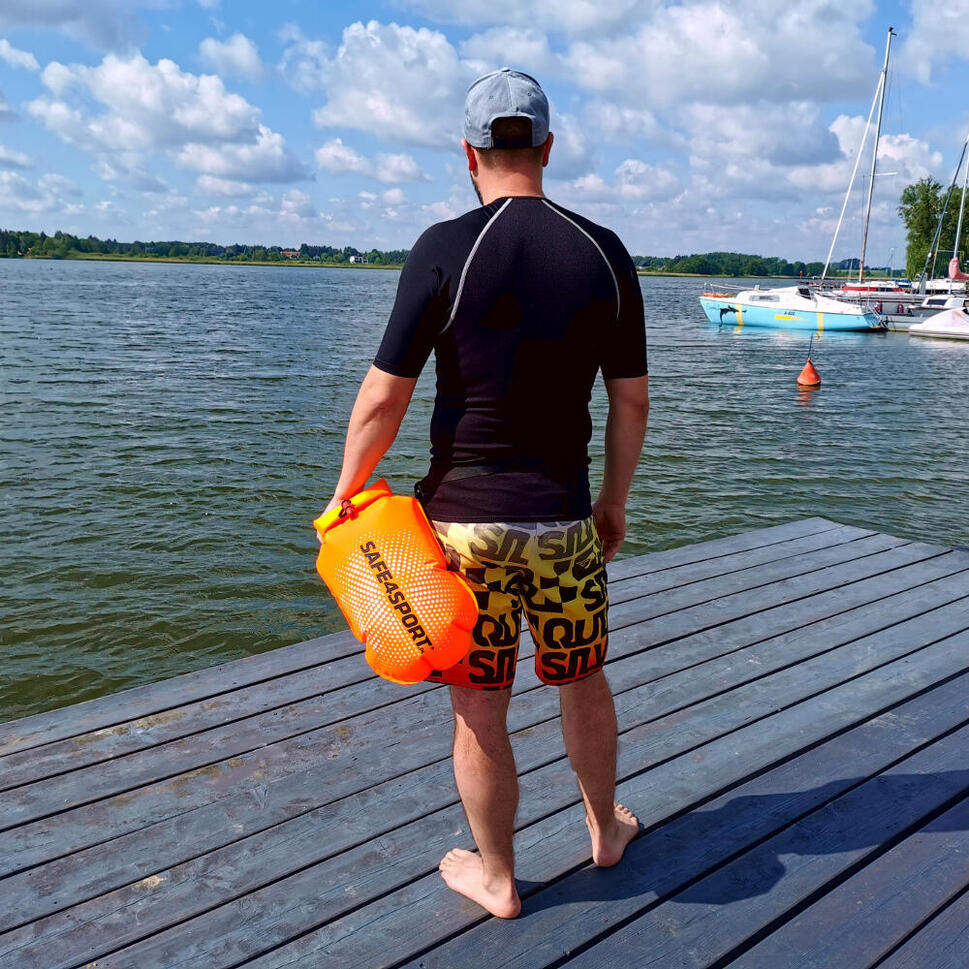 Dmuchana bojka asekuracyjna do pływania PerfectSwimmer+ L z suchą kieszenią