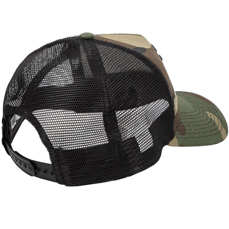 Șapcă Trucker New Era cu design camuflaj