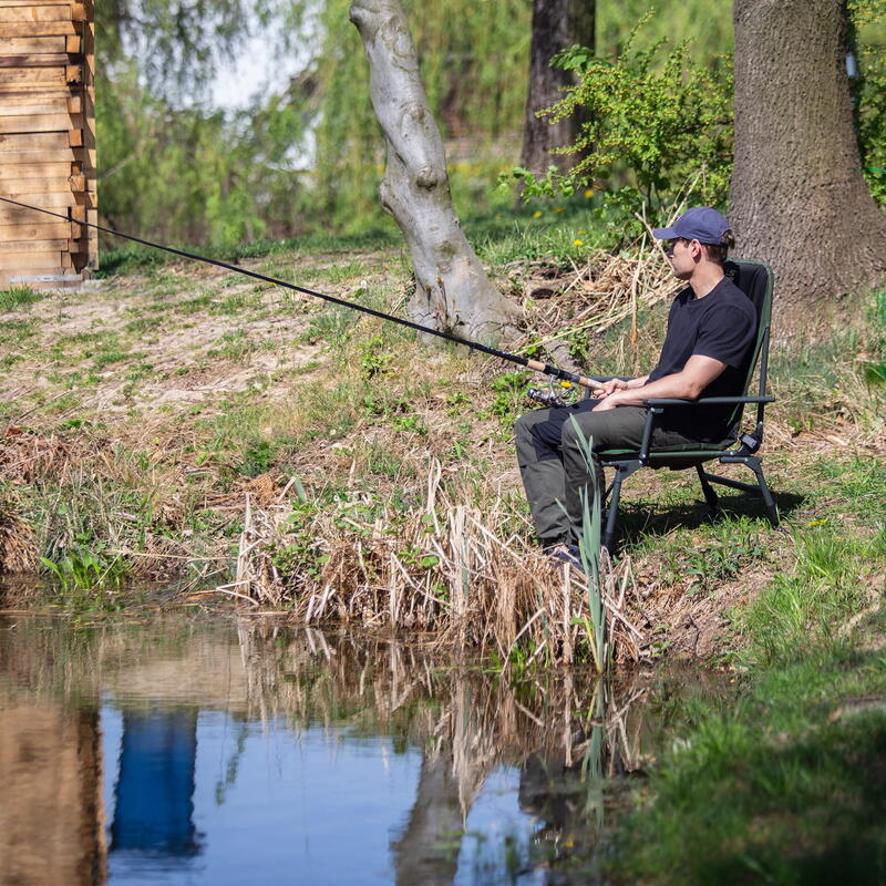 Rybářské křeslo s podnožkou NILS Camp NC1802