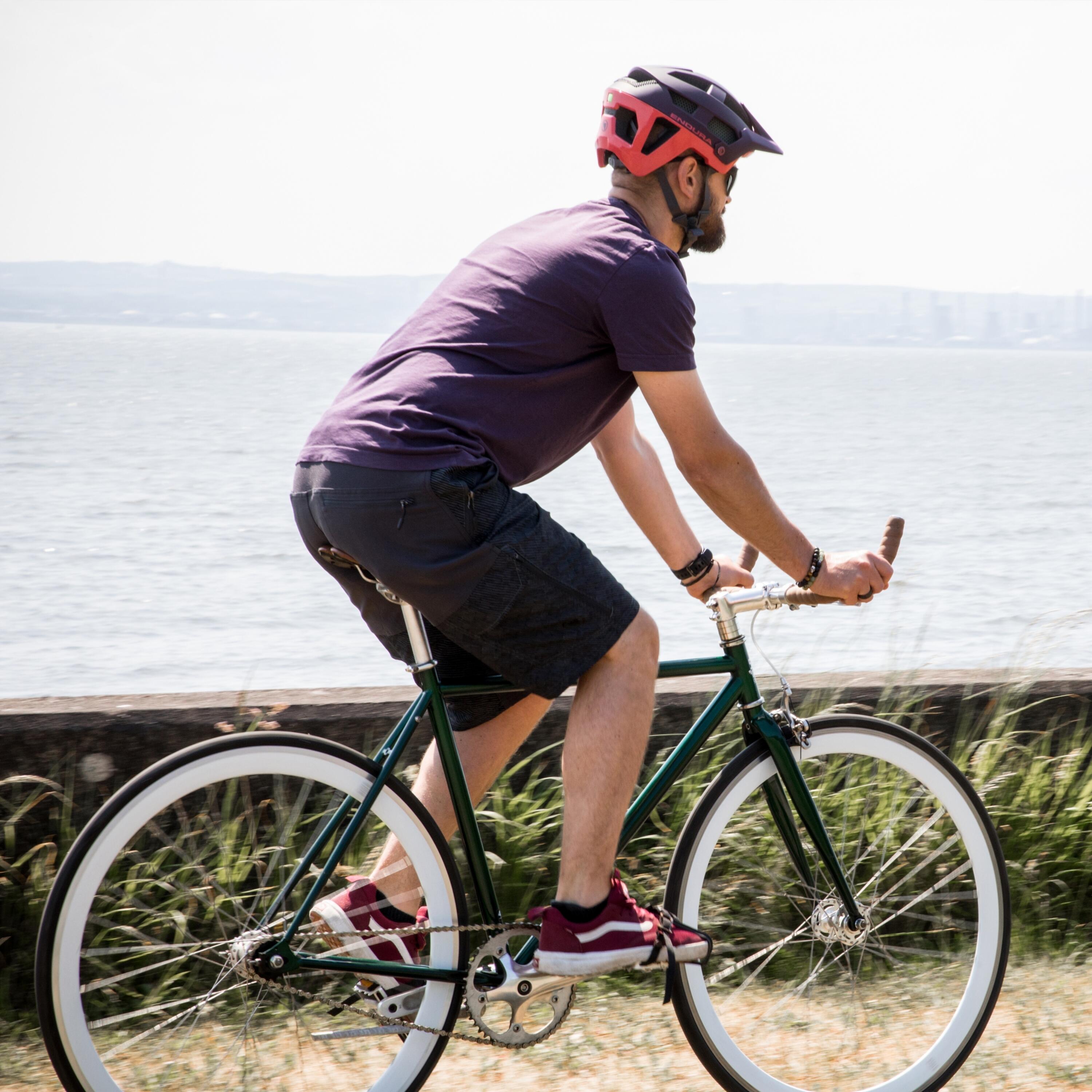 Herren Shorts Mit Belüftungsöffnungen 3/6