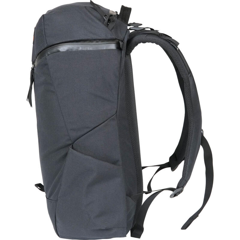 Catalyst 22 Hiking Backpack 22L - Black