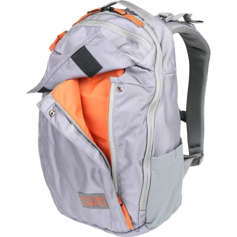 District 18 Hiking Backpack 18L - Aura