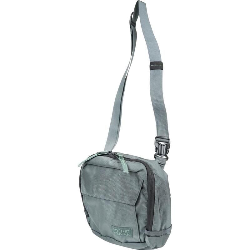 District 4 Hiking Backpack 4L - Mineral Gray