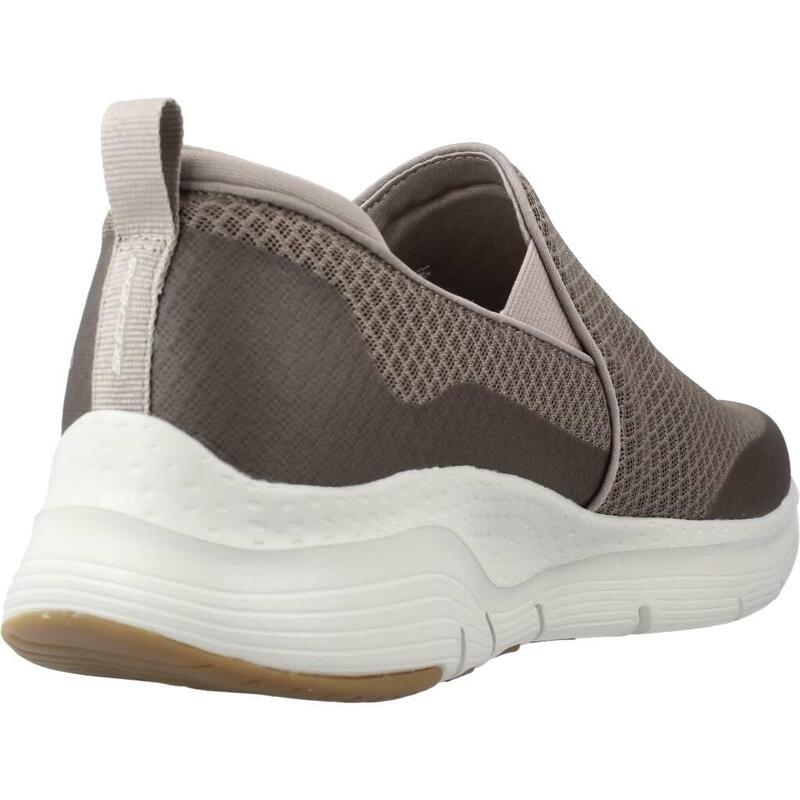 Zapatillas hombre Skechers Arch Fit-banlin Marron