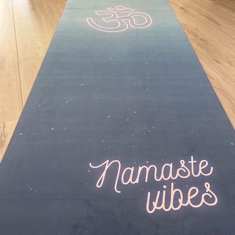 Tapis de yoga microfibres Performance Namaste Vibes