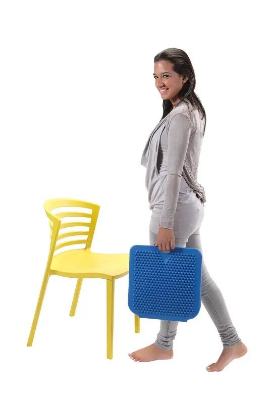 Gymnic Movin' Sit Cuscino posturale a cuneo blu postura seduta attiva 4/7