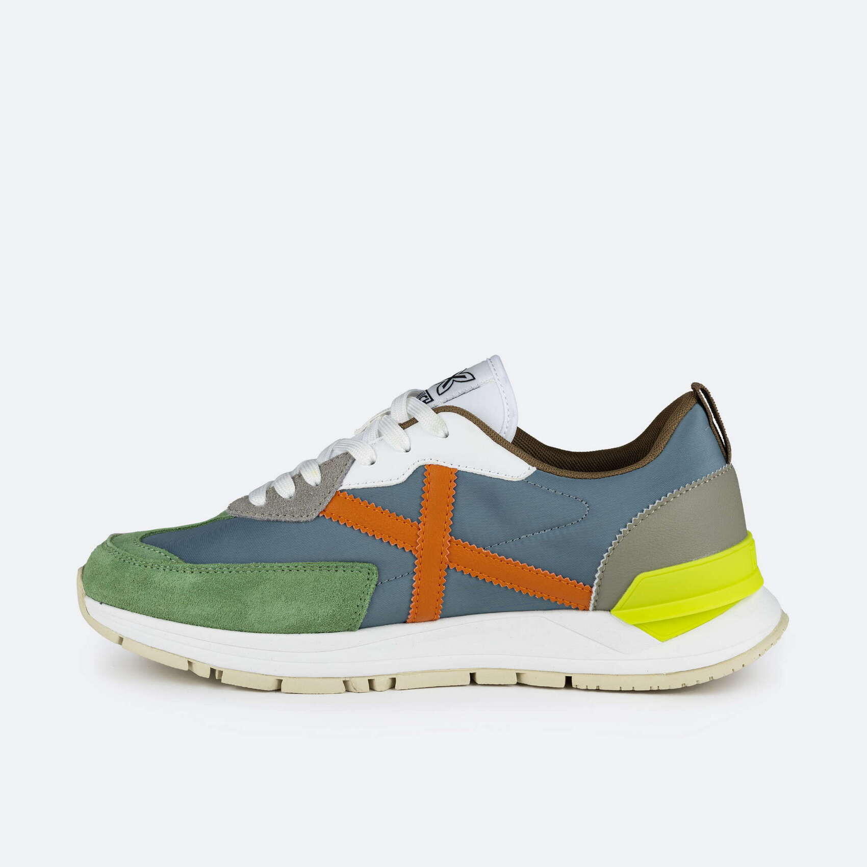 Baskets Munich modèle 8832016 pour homme 2/5