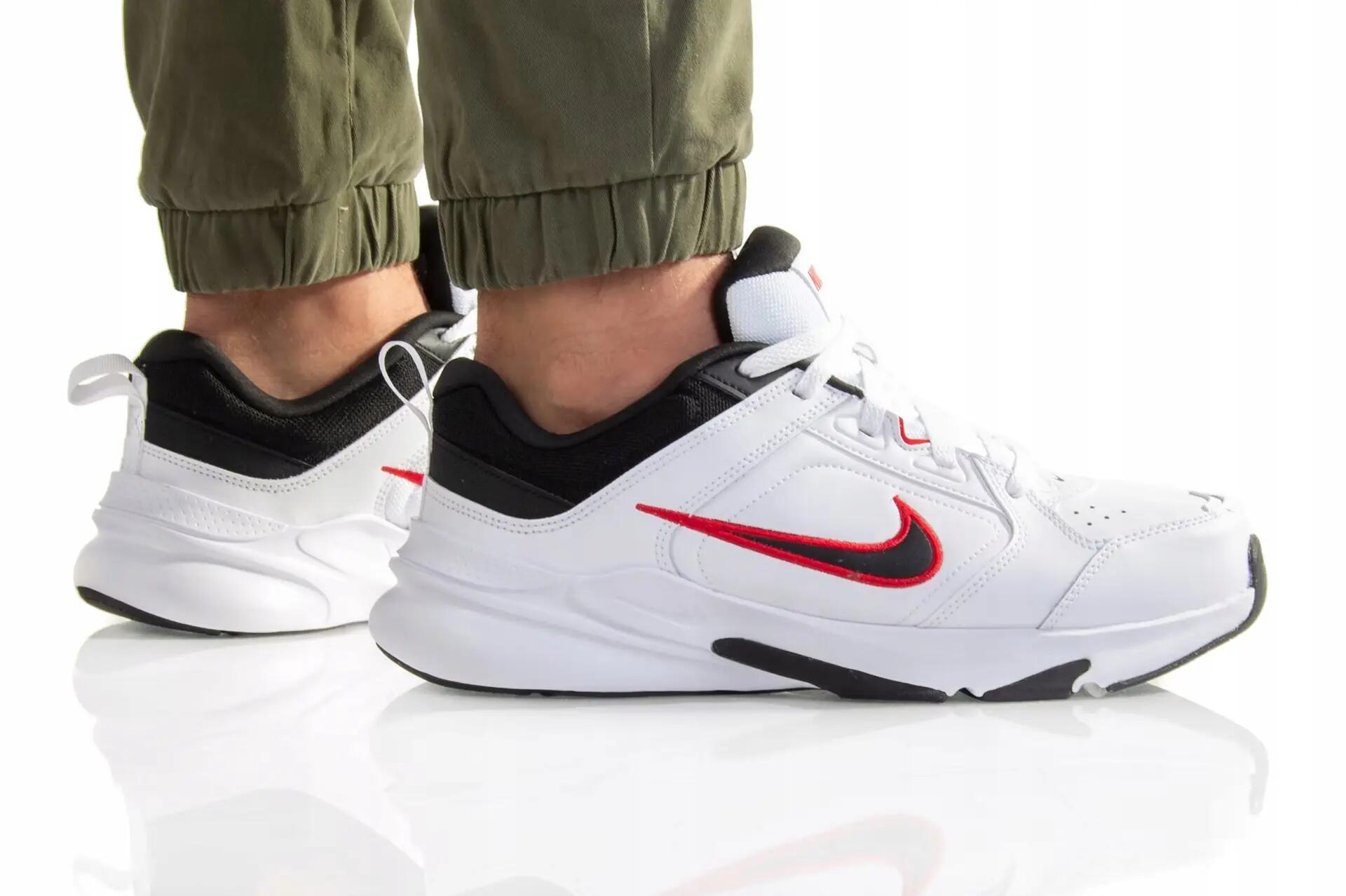NIKE picture
