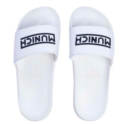 MUNICH FLAT SLIDER 3D LOGO WHITE. 8540042