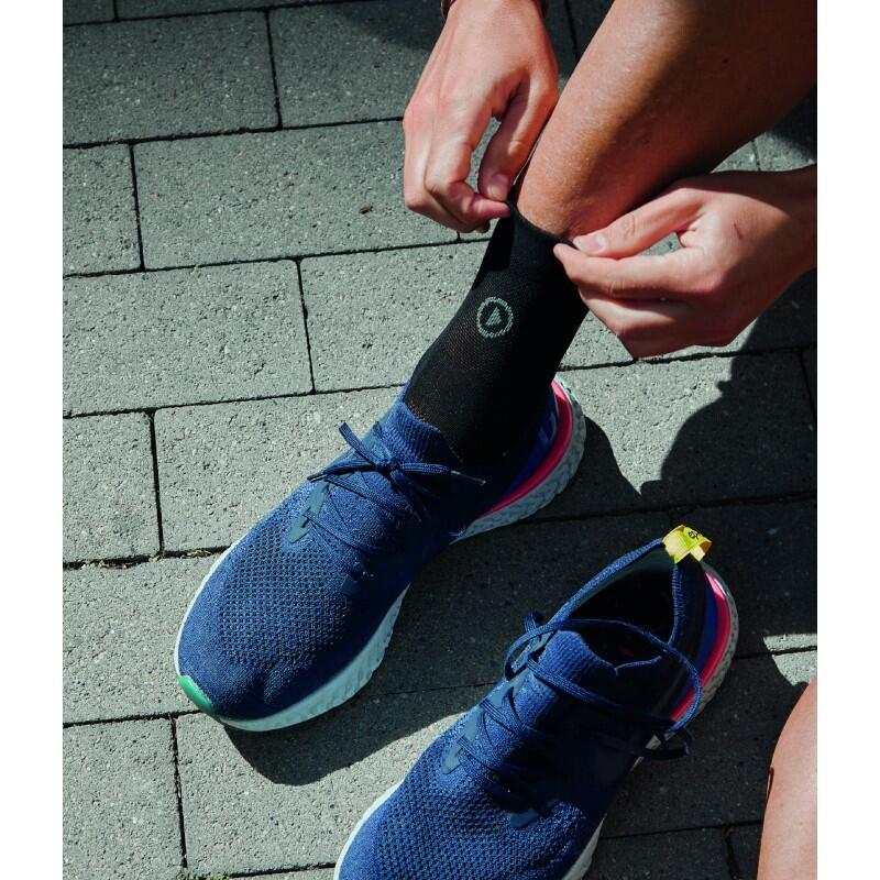 Calcetines de Running Enforma BOSTON Negro. Efecto Acolchado. 5/7