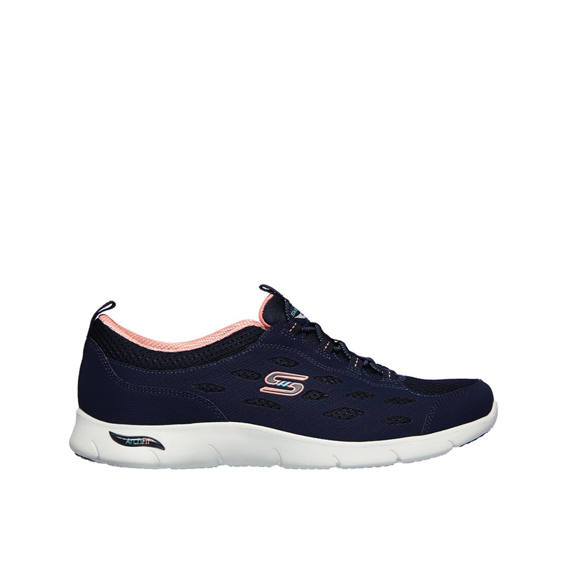 SKECHERS picture