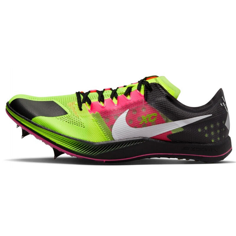 nike zoomx dragonfly carbon plate