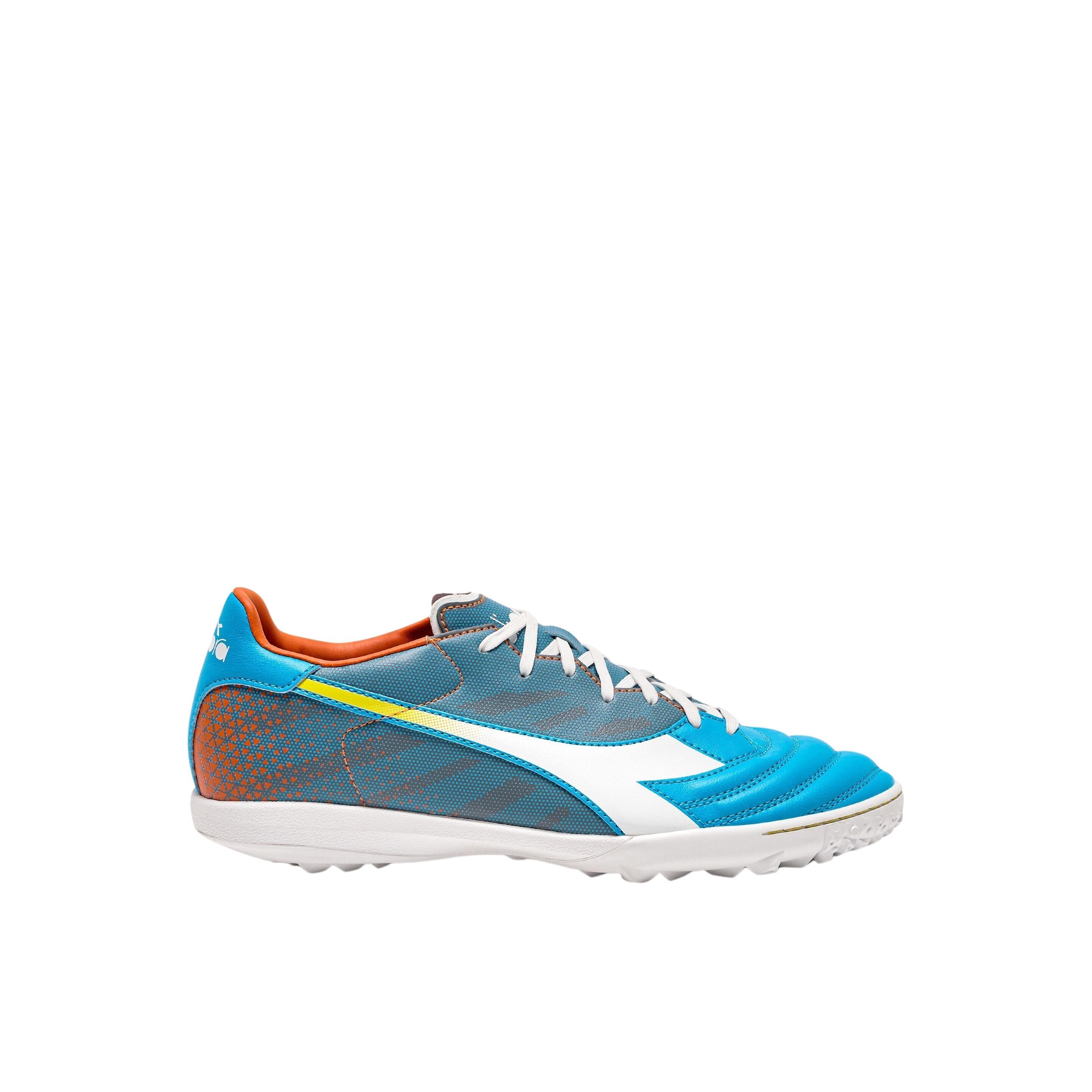 DIADORA picture
