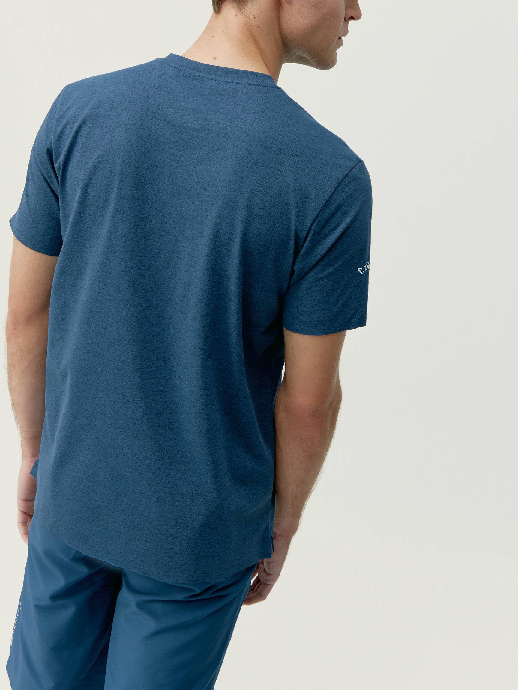 Camiseta deportiva de hombre Movistar Performance Born Living Yoga 2/6