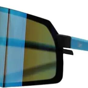 Polarized Sports Sunglasses - 3 Interchangeable Lenses / UV400 (Blue)