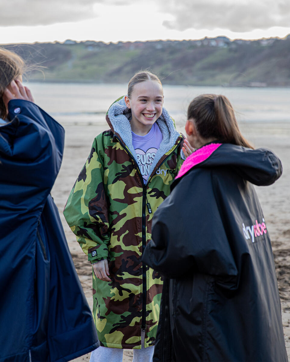 dryrobe Advance Kids Long Sleeve V3 Camo Grey DRYROBE Decathlon