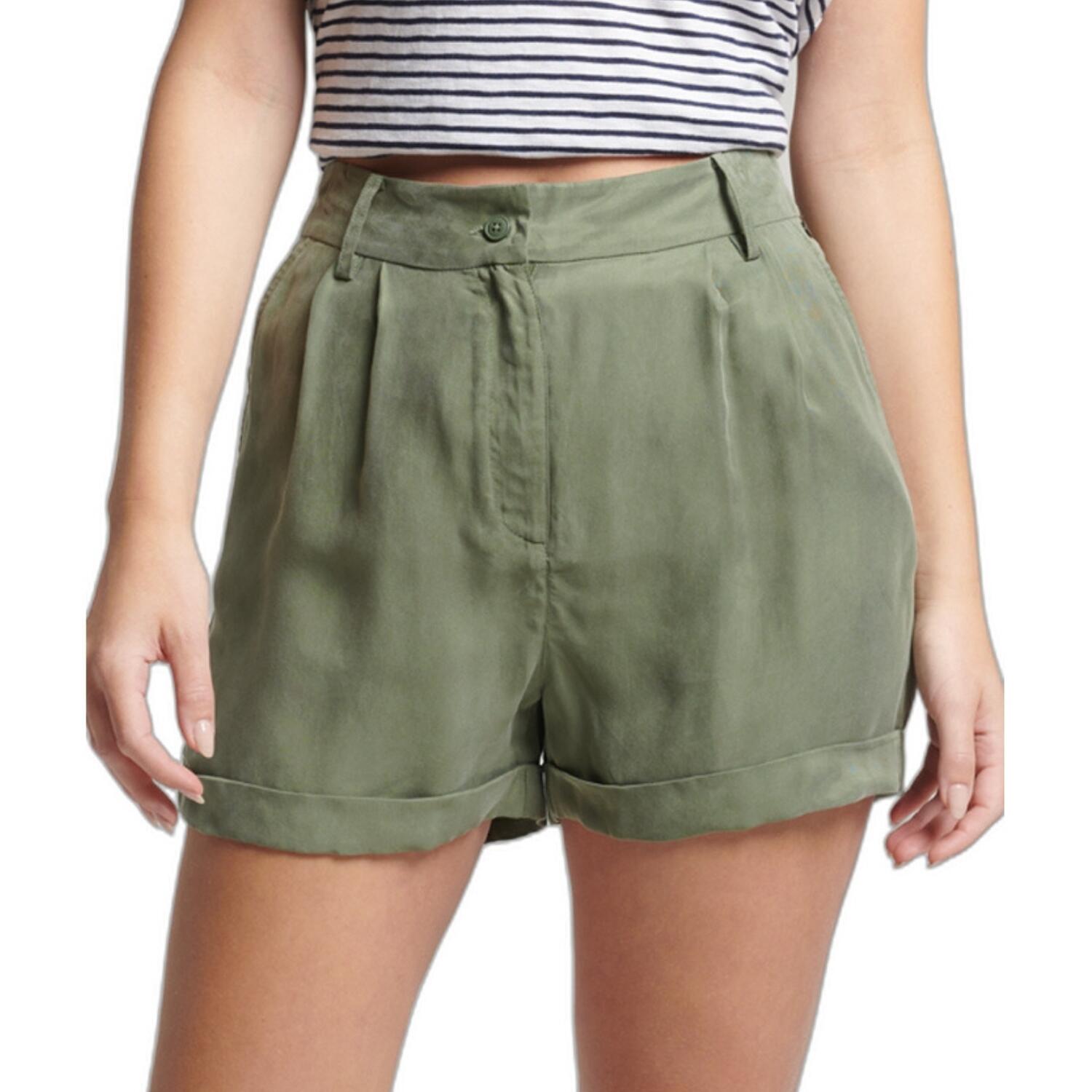 SUPERDRY picture