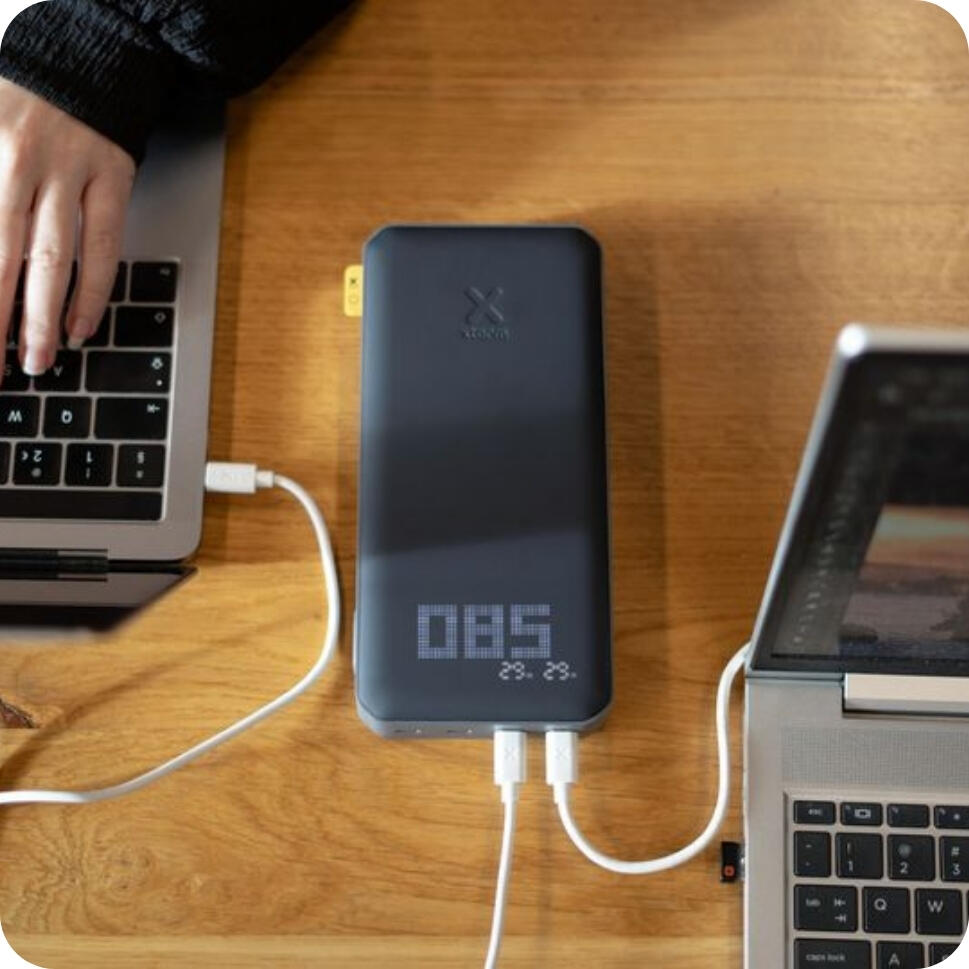 Xtorm XB403 Laptop Powerbank Titan Ultra 200W - 27 000 mAh 4/7